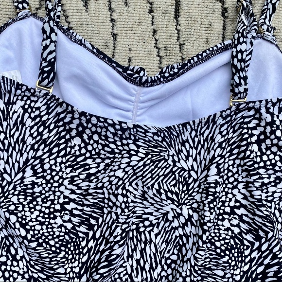 SOLD! Island Escape Swimwear Black & White Animal Print Ruffle Tankini Top - Picture 12 of 15